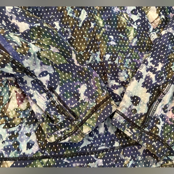 Lululemon Runbeam Hoodie - Picture 5 of 8